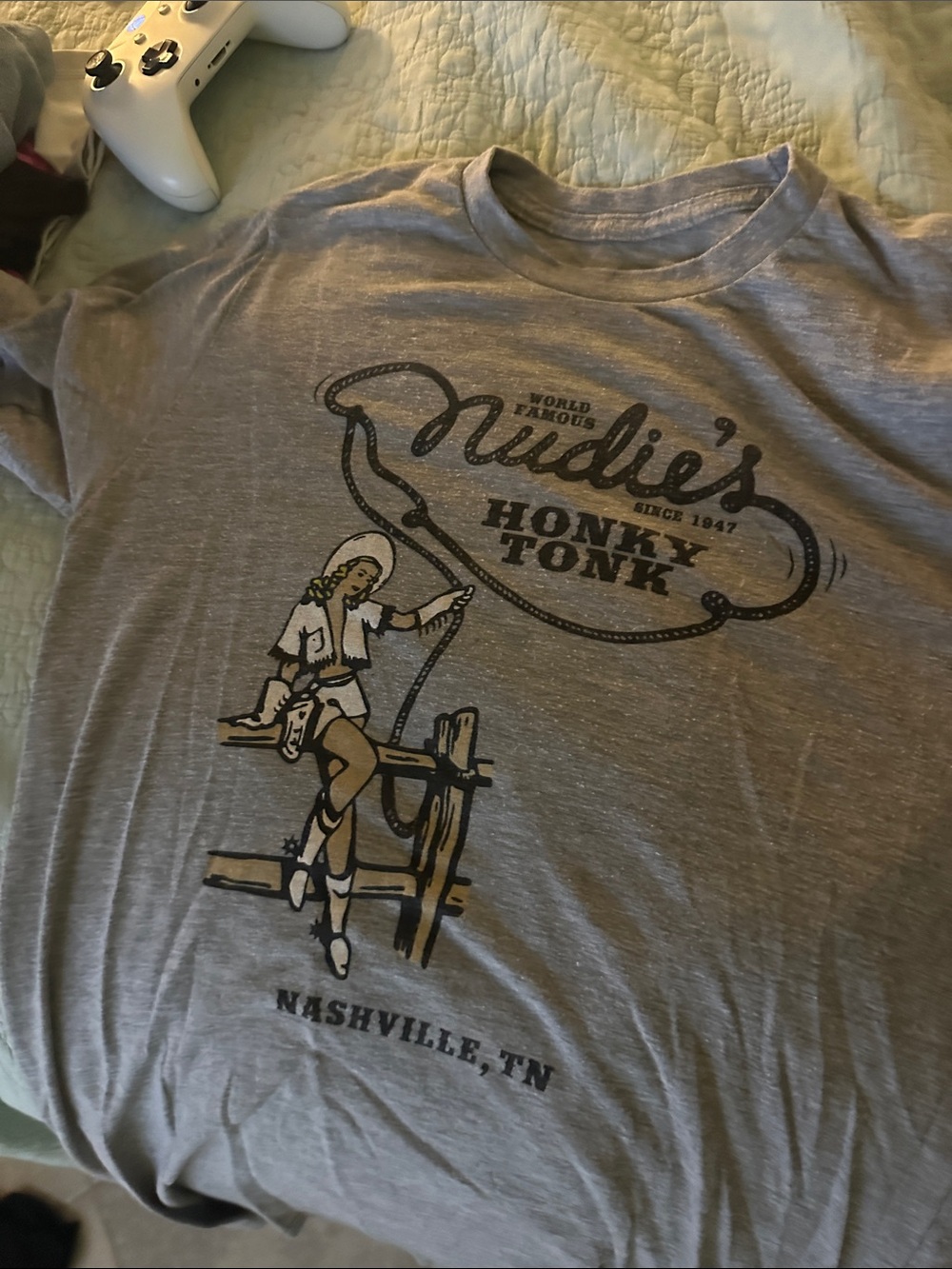 Honky Tonk Nashville Graphic Tee - Grey